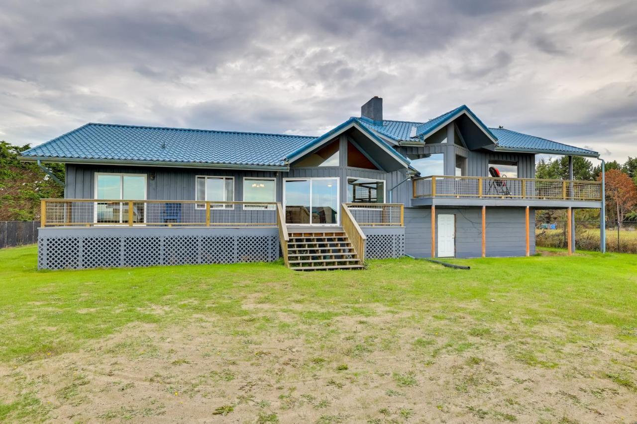 Oceanfront Port Angeles Home With Mountain View! Zewnętrze zdjęcie