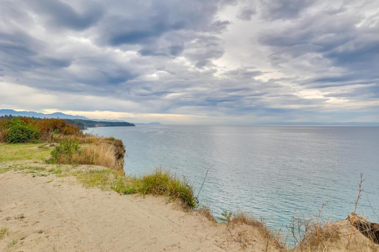 Oceanfront Port Angeles Home With Mountain View! Zewnętrze zdjęcie